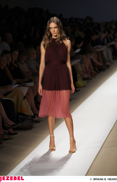 Illustration for article titled J. Mendel Spring/Summer '08 Show & Scene